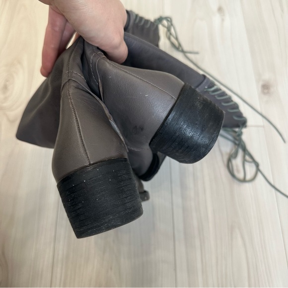 BCBGeneration ADRICE Over-the-Knee Tall Gray Leather Boots Size 8.5 - Picture 6 of 10